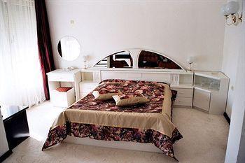 Hotel Splendid Ruse Extérieur photo
