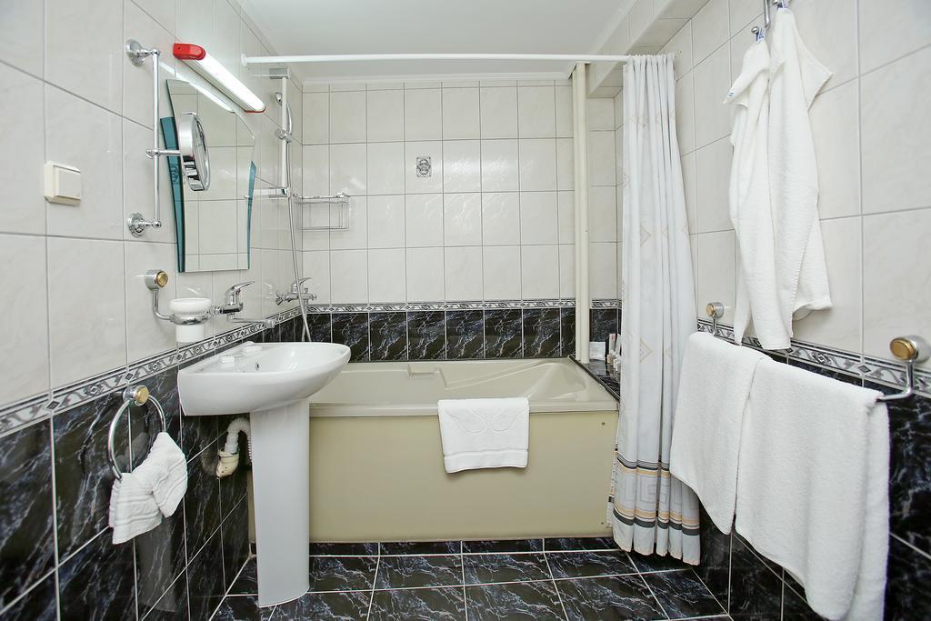 Hotel Splendid Ruse Extérieur photo